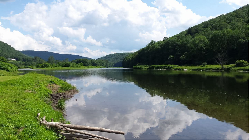 Port Jervis, New York State, looking downstream on the Delaware River.